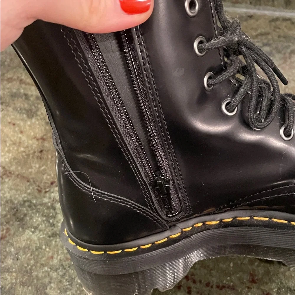 Dr. Martens Leather Women's Boots JADON Platform FITS US 9 marked EU 41 US 8 - Picture 15 of 16